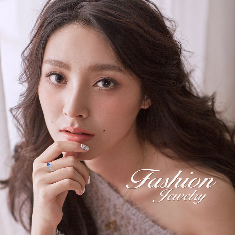 925 Sterling Silber Marineblau Herz Kristall Halo Zirkonia Ring für Sie