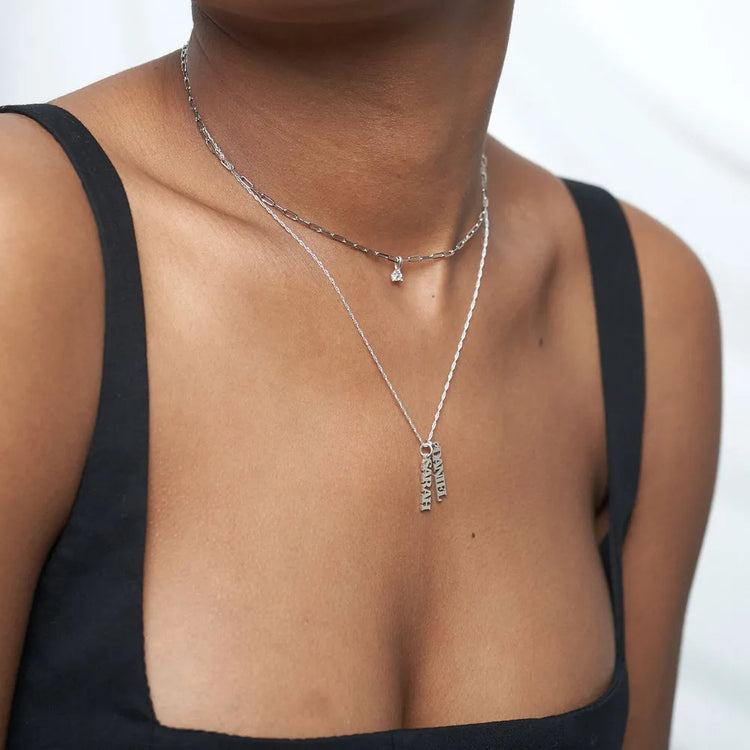 Collier de plaque signalétique en argent sterling 925 personnalisé avec 3 noms gravés à barre verticale, cadeau de famille
