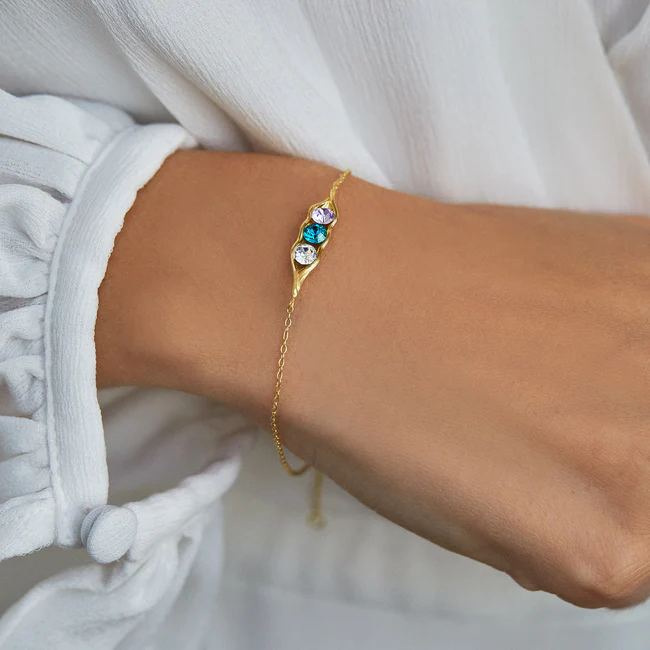 Bracelet en argent sterling 925 pierre de naissance pois dans un pod en or