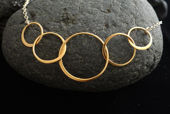 925 Sterling Silver 50th Birthday Gift For Mom / Grandmother Generations Chain Necklace Interlocking Ring Necklace - onlyone