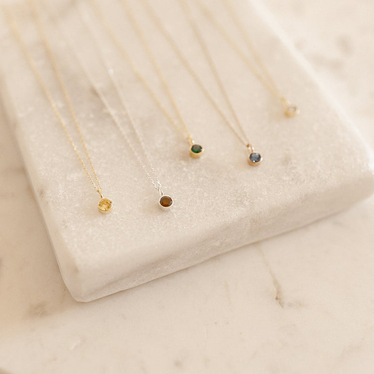 Collier en argent sterling 925 avec pierre de naissance délicate