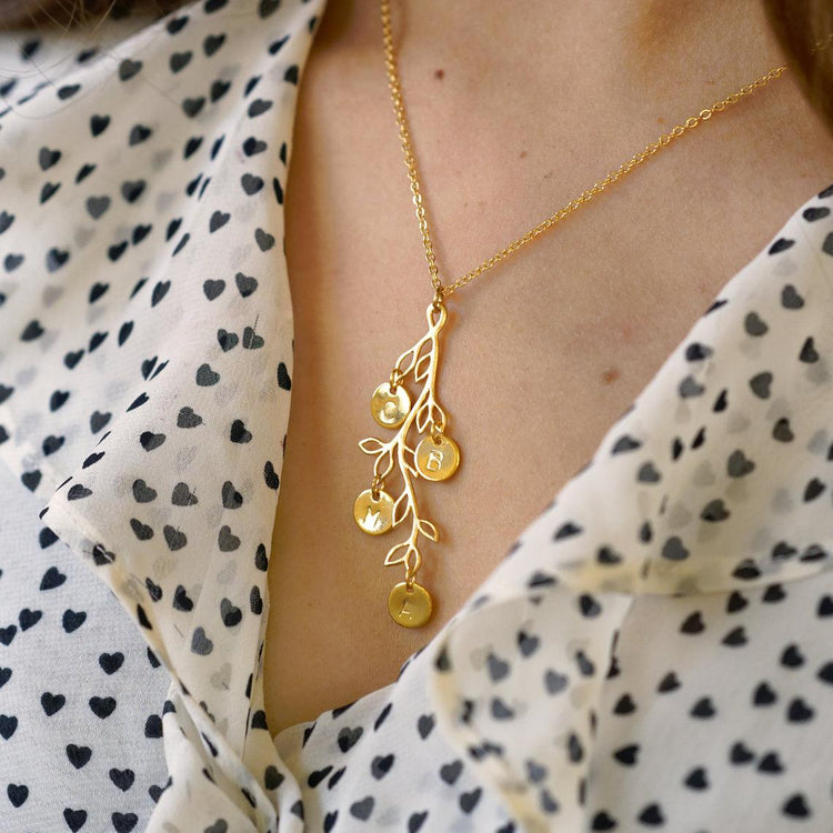 925 Sterling Silver Personalized Tree Necklace with Name Tree of Life Necklace Custom Name Plate Initial Letters Engraved Name on Family Tree Necklace for Family Friends Mother Gift