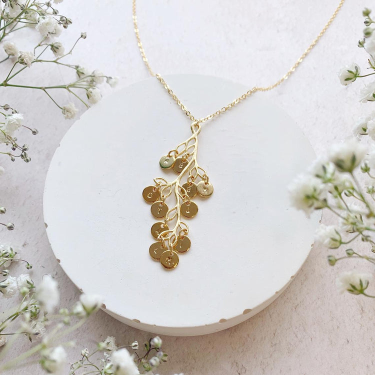 925 Sterling Silver Personalized Tree Necklace with Name Tree of Life Necklace Custom Name Plate Initial Letters Engraved Name on Family Tree Necklace for Family Friends Mother Gift