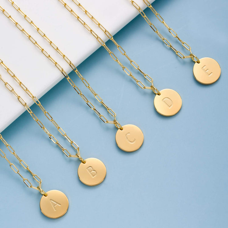 925 Sterling Silver Round Disc Initial Pendant Necklace In Clip Link Chain