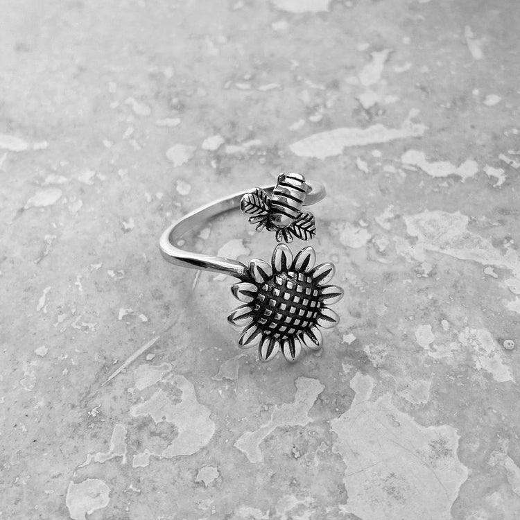 925 Sterling Silver Vintage Adjustable Sunflower and Bee Ring