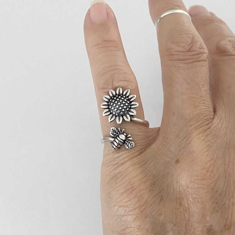 925 Sterling Silver Vintage Adjustable Sunflower and Bee Ring