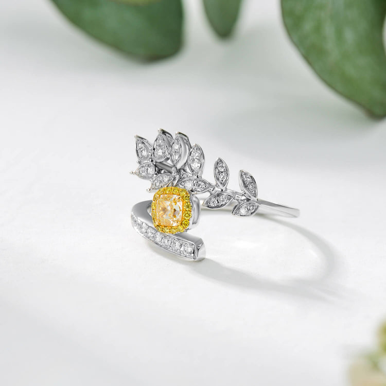 AU750 Leaf Ring Yellow Diamond Ring